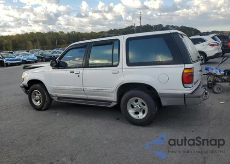 1997 Ford Explorer z USA, uszkodzony, nr VIN 1FMDU34E0VUA15171